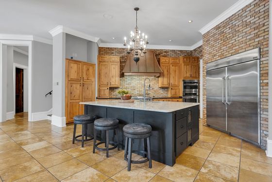 The Best Tripod for Real Estate Photography (and What Makes One Worth Buying)
